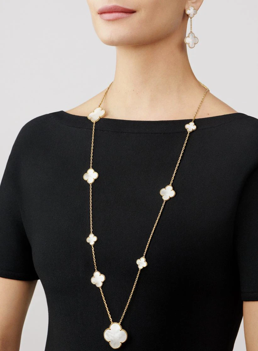 Magic Alhambra earrings, 2 patterns